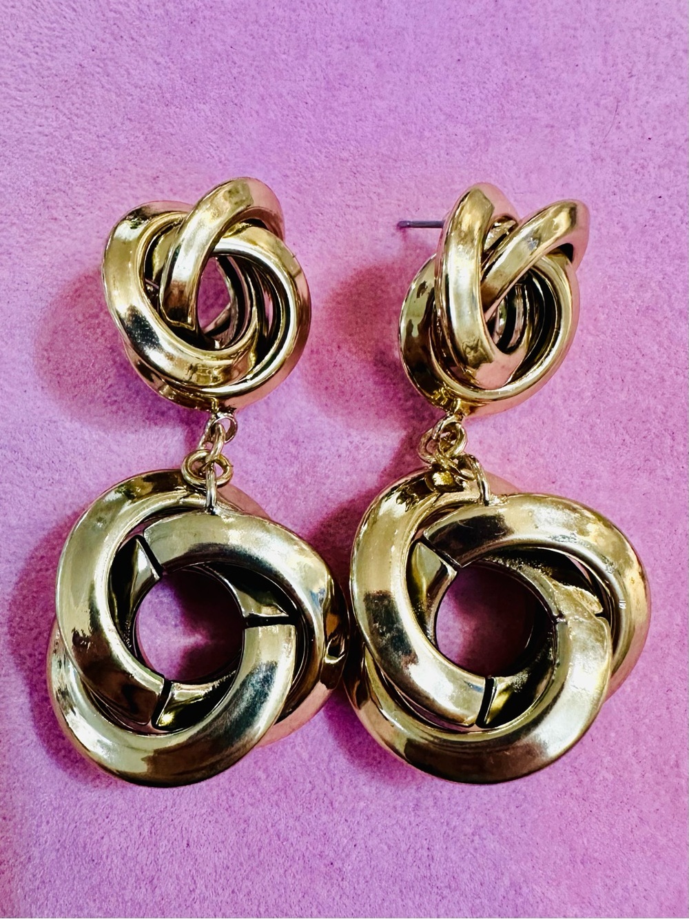 NWT Gold Tone Interlocking Knot Statement Drop Earrings